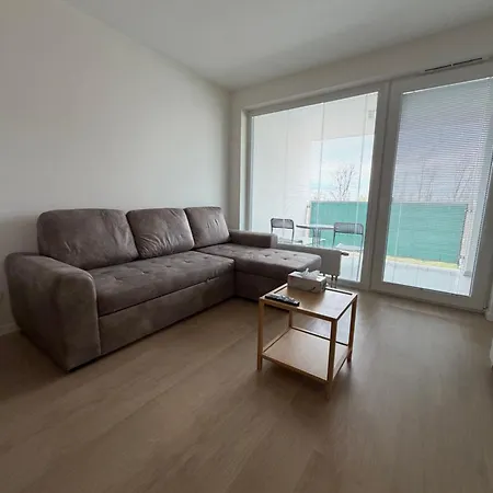 Apartment Skygate With Private Parking Garage Pressburg